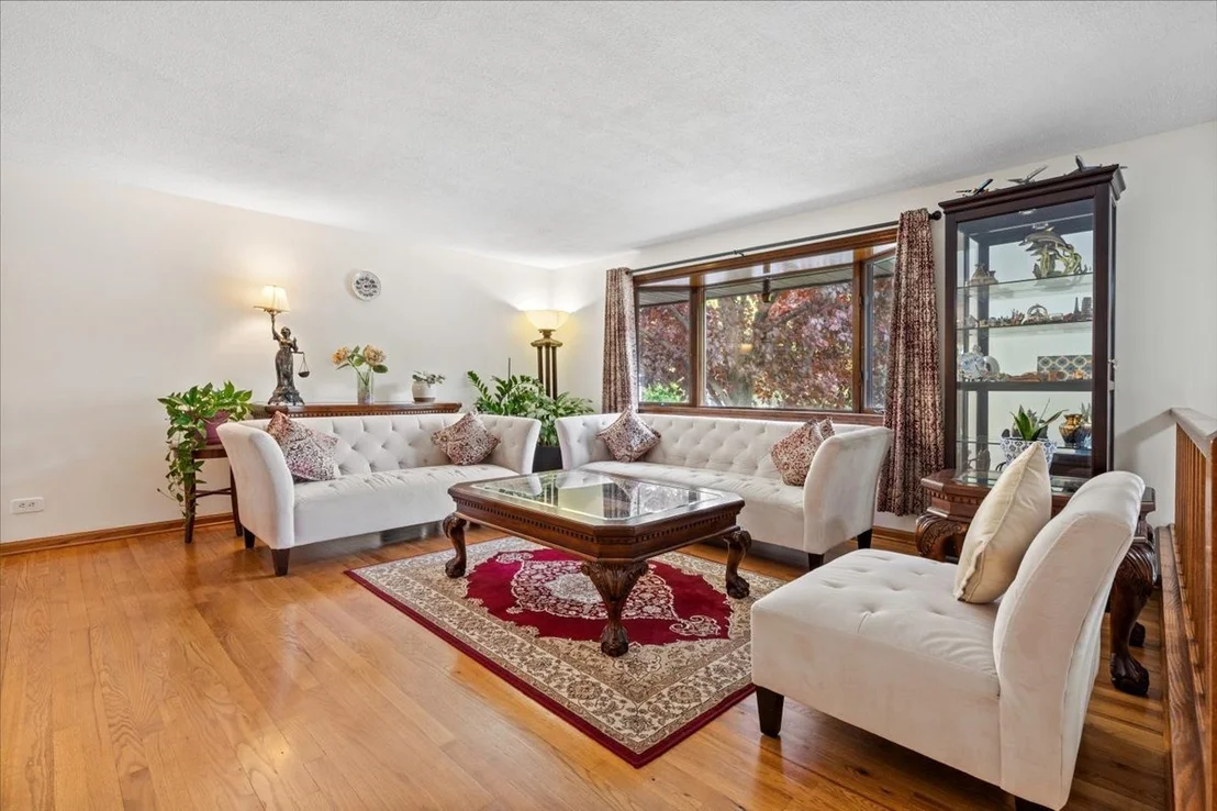 Photo of 937 Cornell Lane
