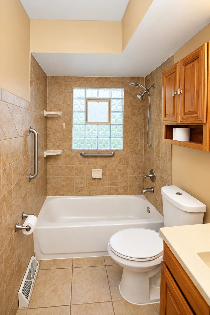 Photo of 984 Cuyahoga Drive