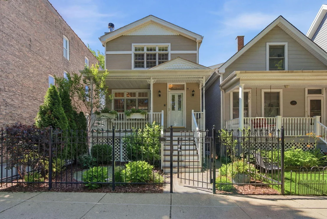 Photo of 1815 W School Street