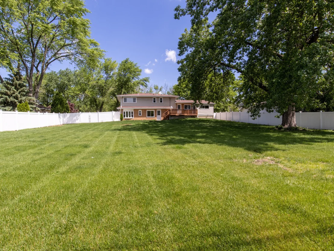 Photo of 621 Chestnut Lane