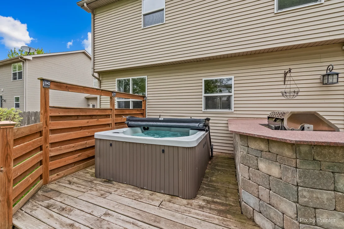 Photo of 2211 Hazelwood Drive