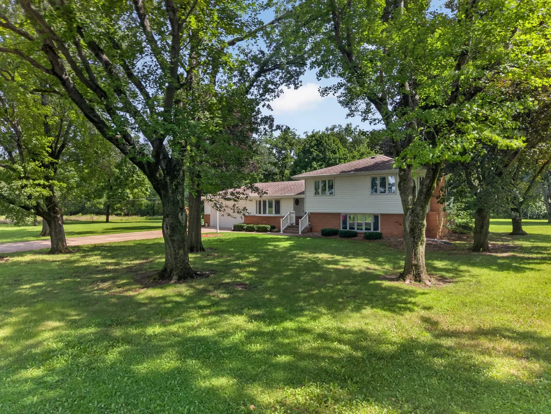 Photo of 5 N Acres Drive