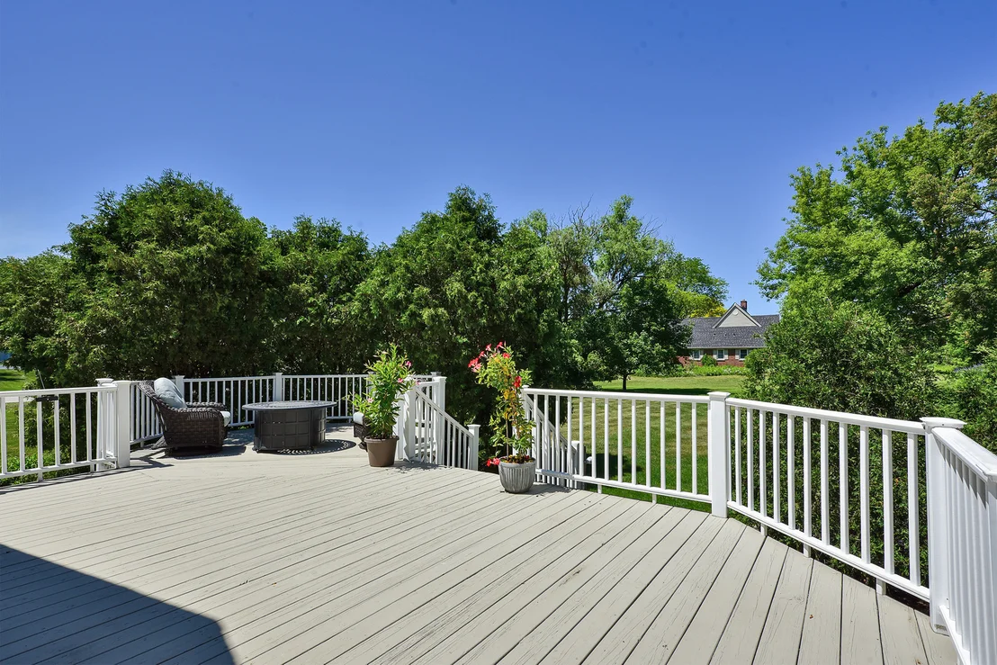 Photo of 381 Grayfriars Lane