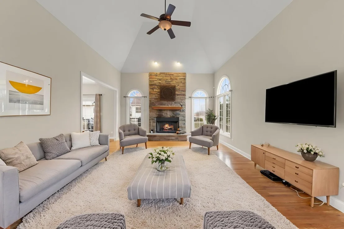 Photo of 204 Amherst Circle