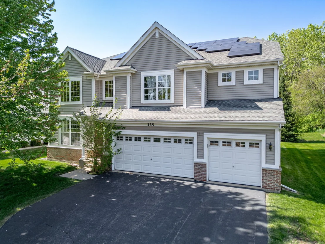 Photo of 325 Hemlock Lane