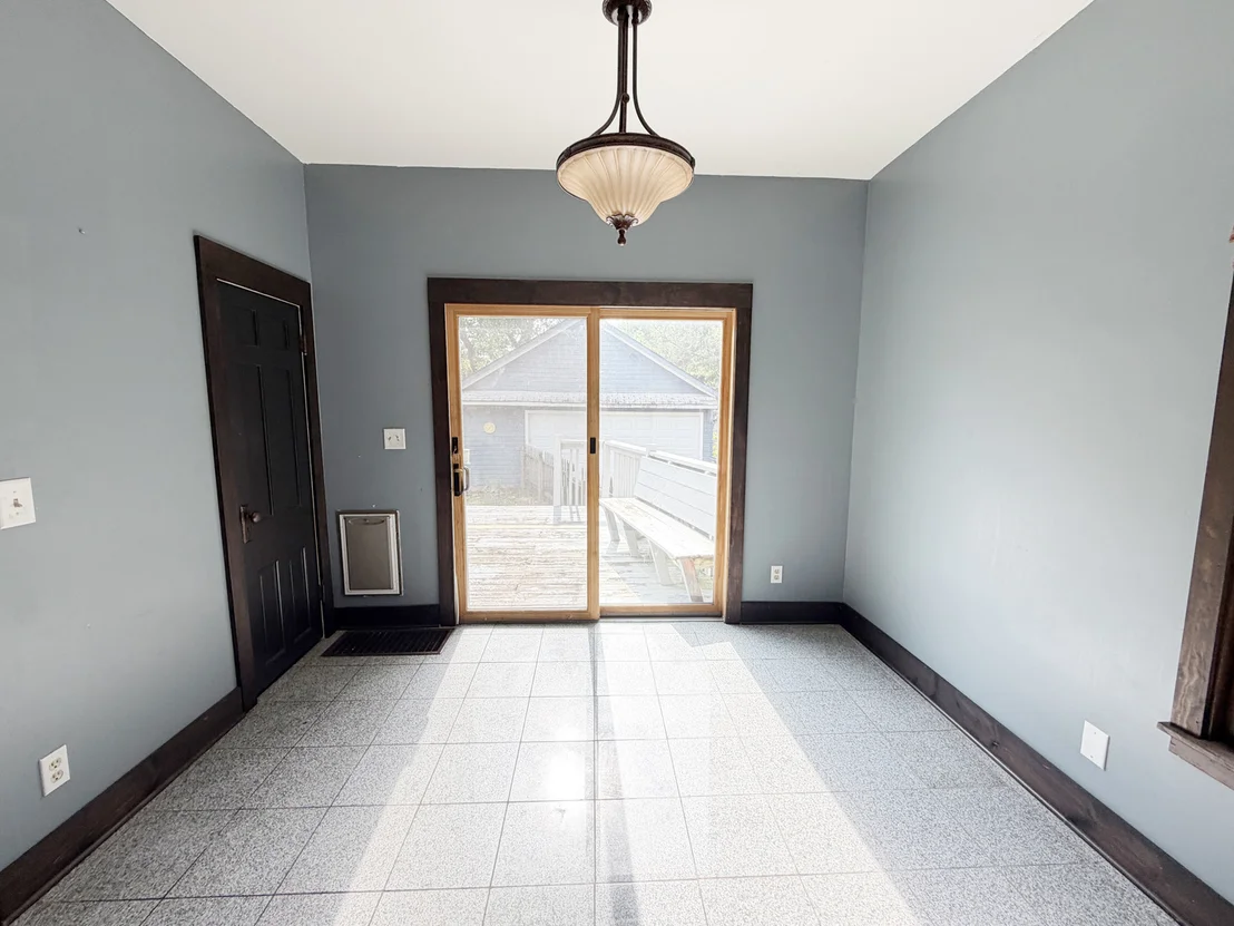 Photo of 26 Monroe Avenue