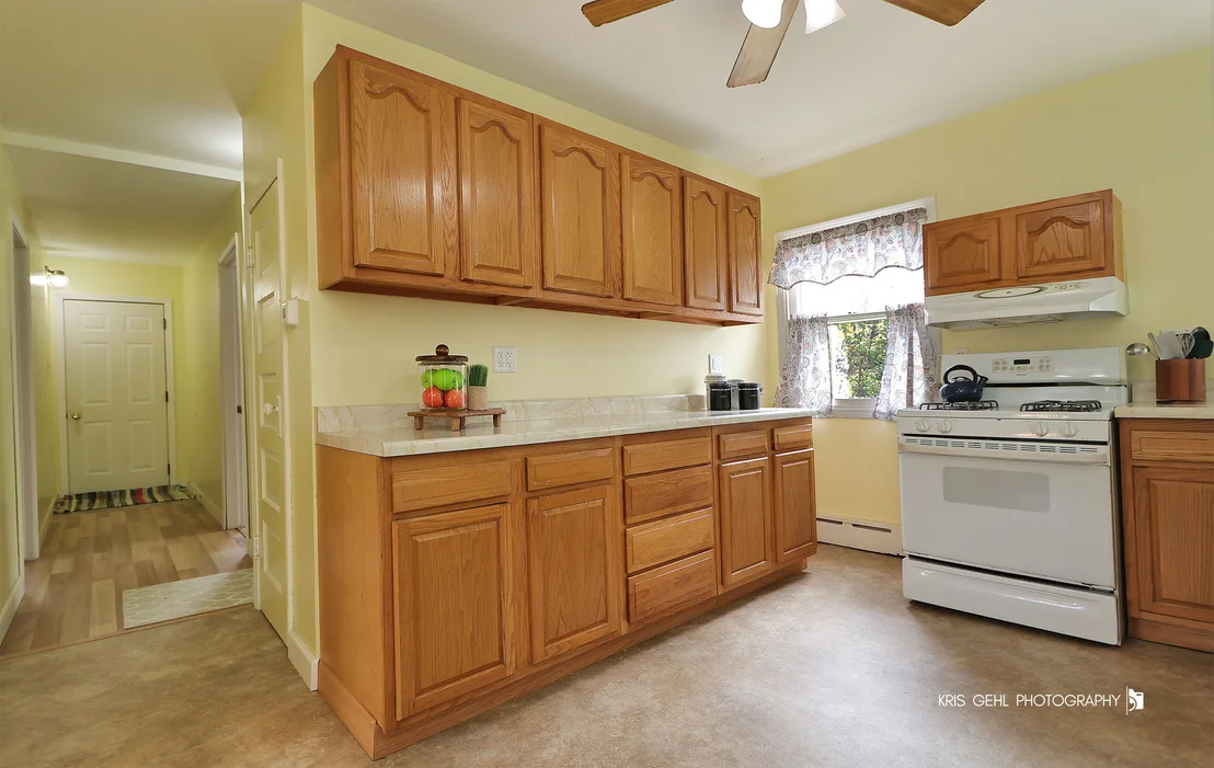 Photo of 35694 N Laurel Avenue