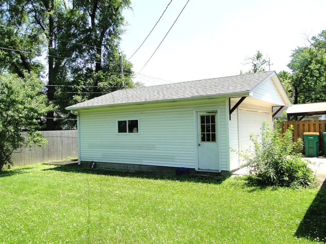 Photo of 112 Fairlane Drive