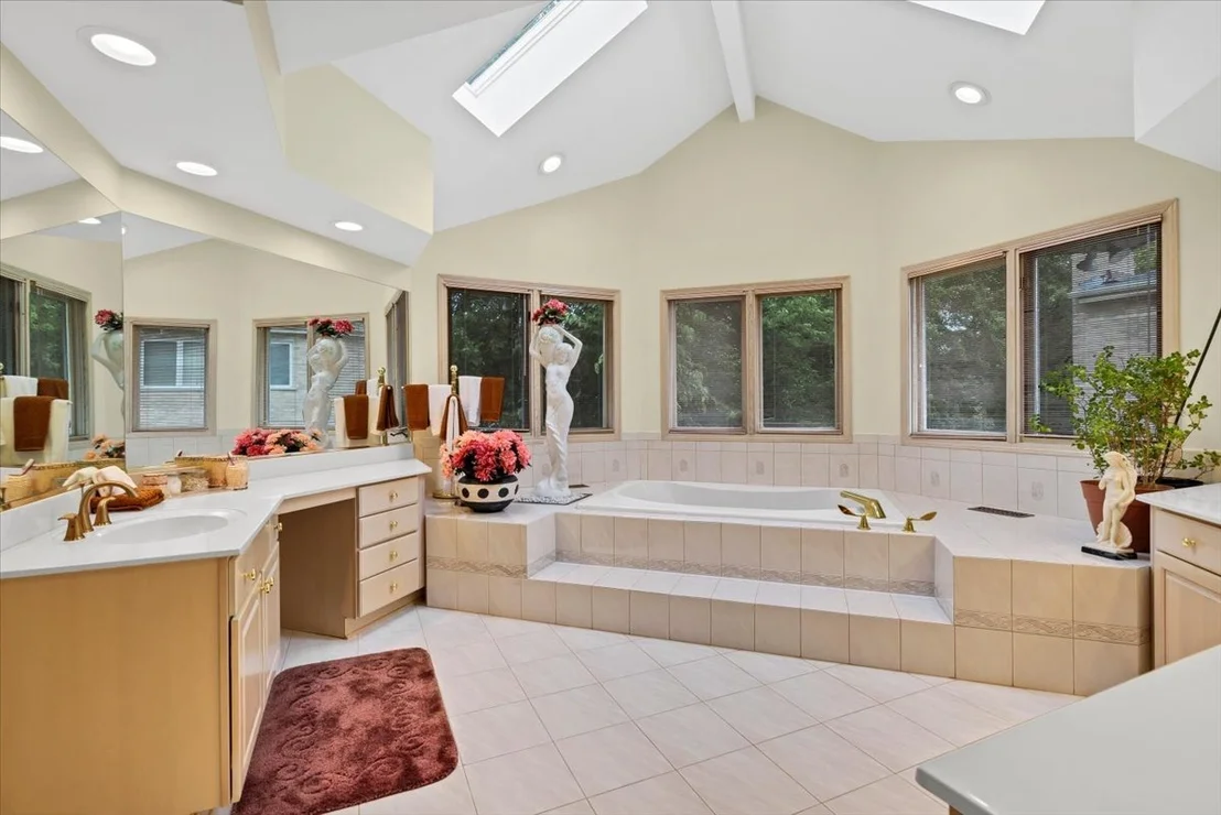 Photo of 1922 Deercrest Lane