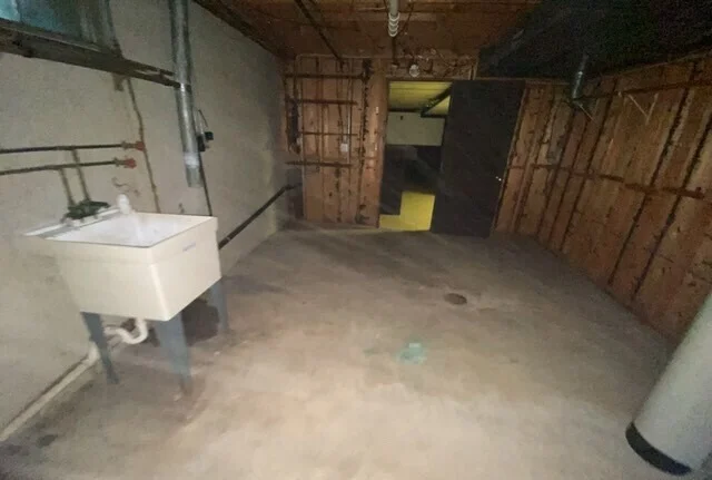 Photo of 13090 River Road