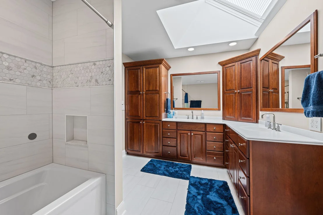 Photo of 5657 Oakwood Circle