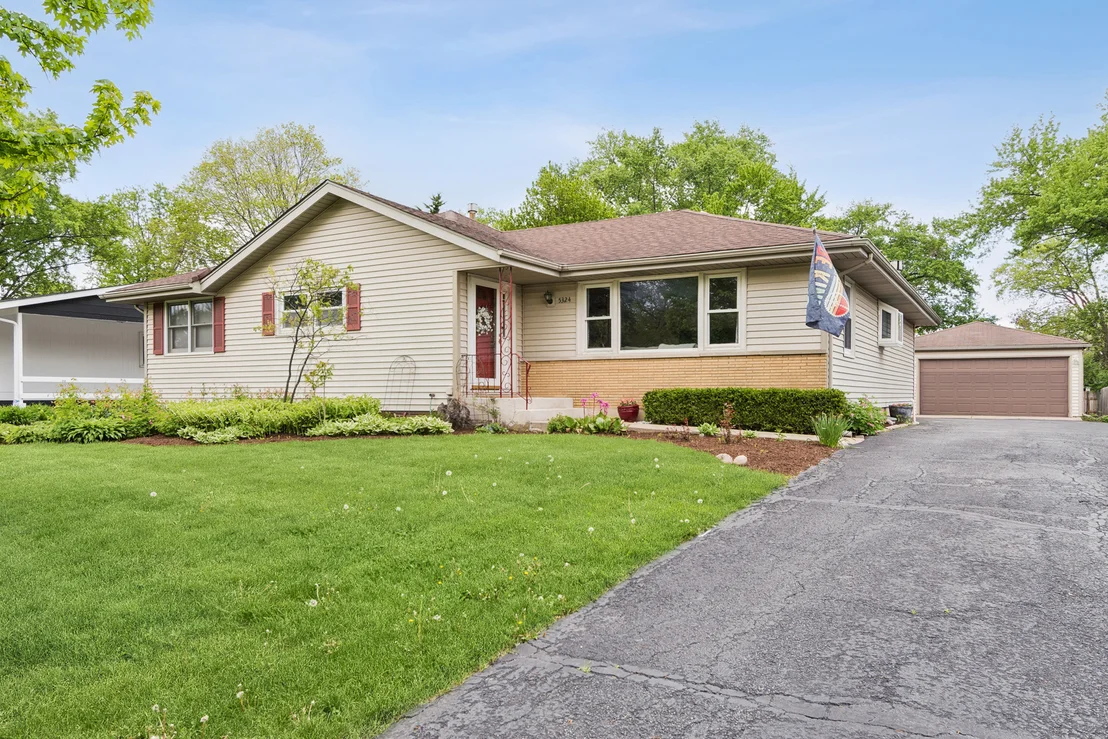 Photo of 5324 Clover Drive