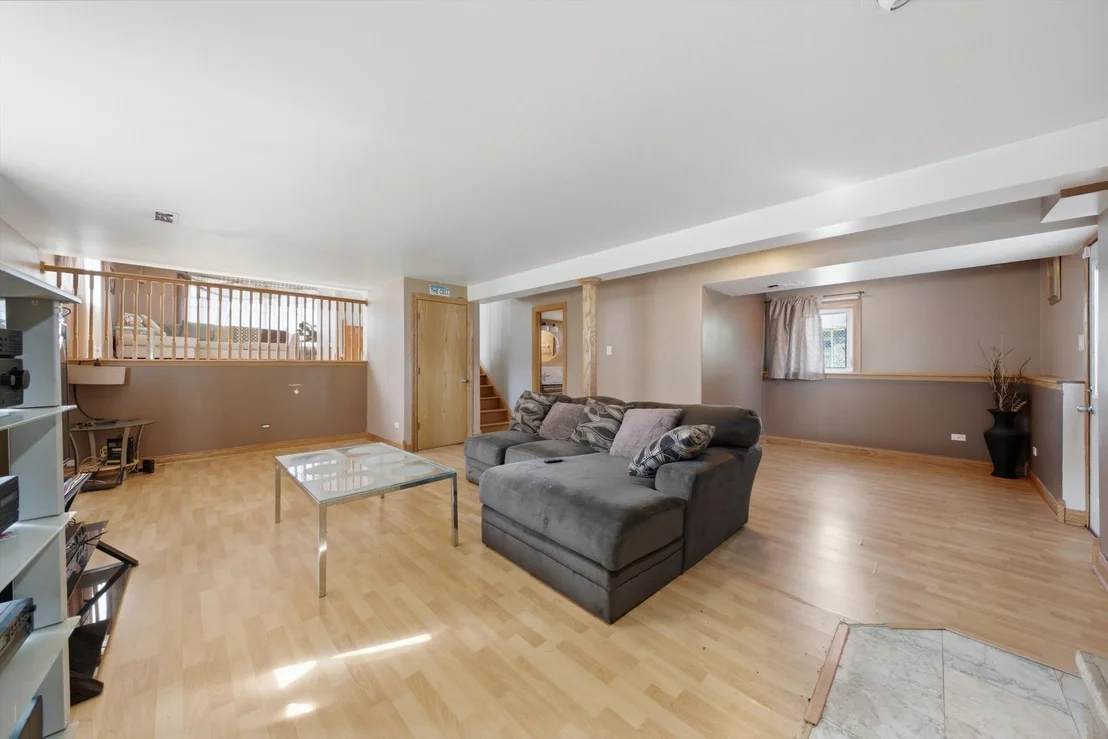 Photo of 7116 W 85th Place