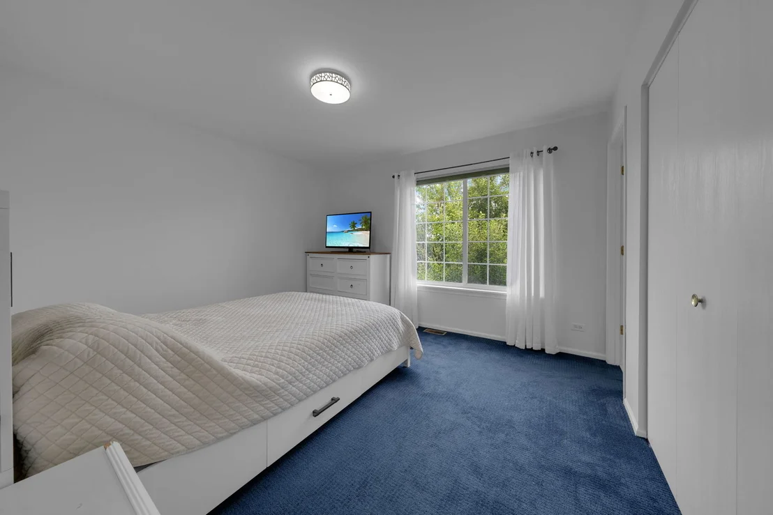 Photo of 135 PINEHURST Drive