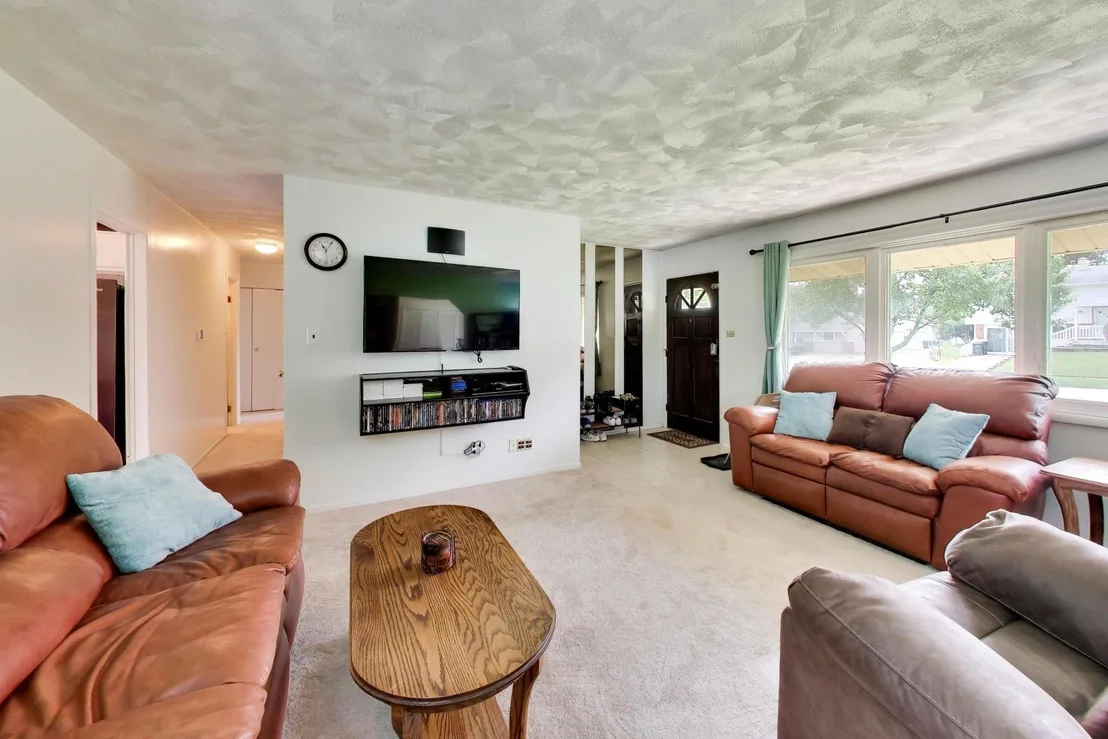 Photo of 1300 Jefferson Road