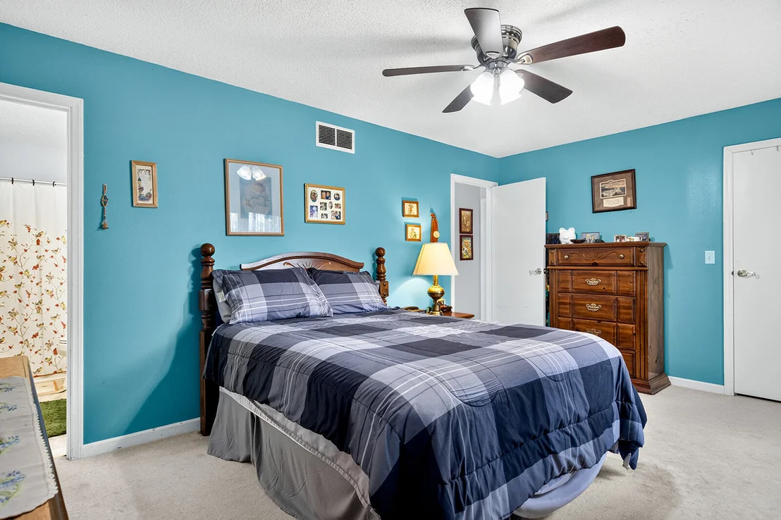 Photo of 8586 Yellowstone Drive