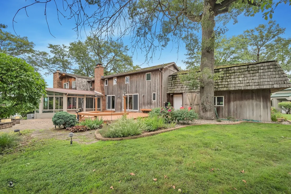 Photo of 864 Ash Drive