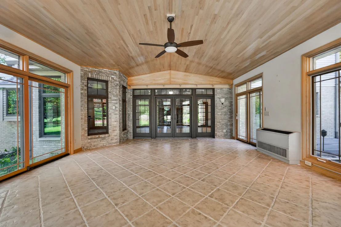 Photo of 1646 Valley View Road