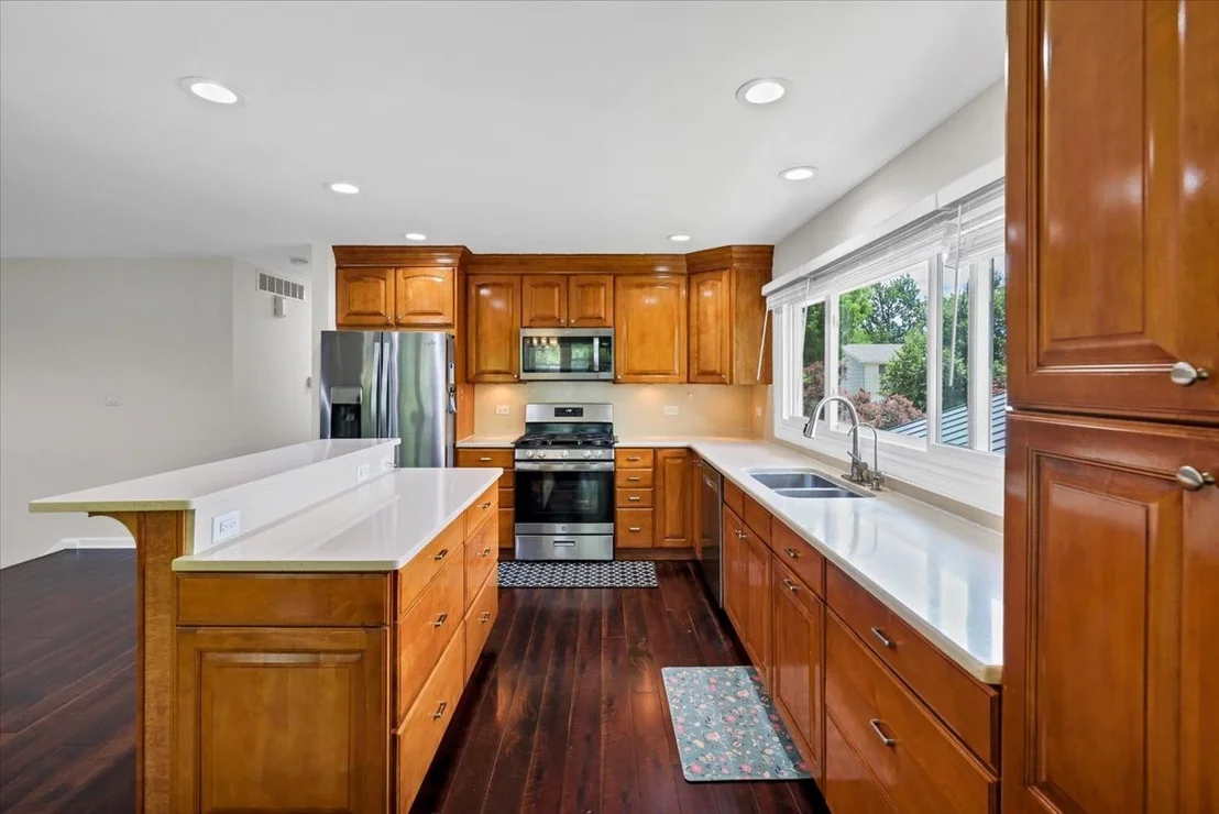 Photo of 1820 Claremont Road