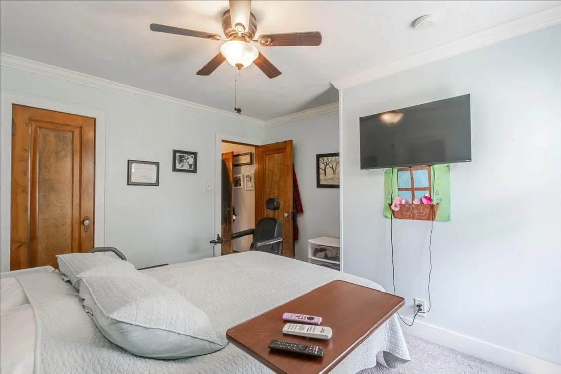 Photo of 111 LOREN Street
