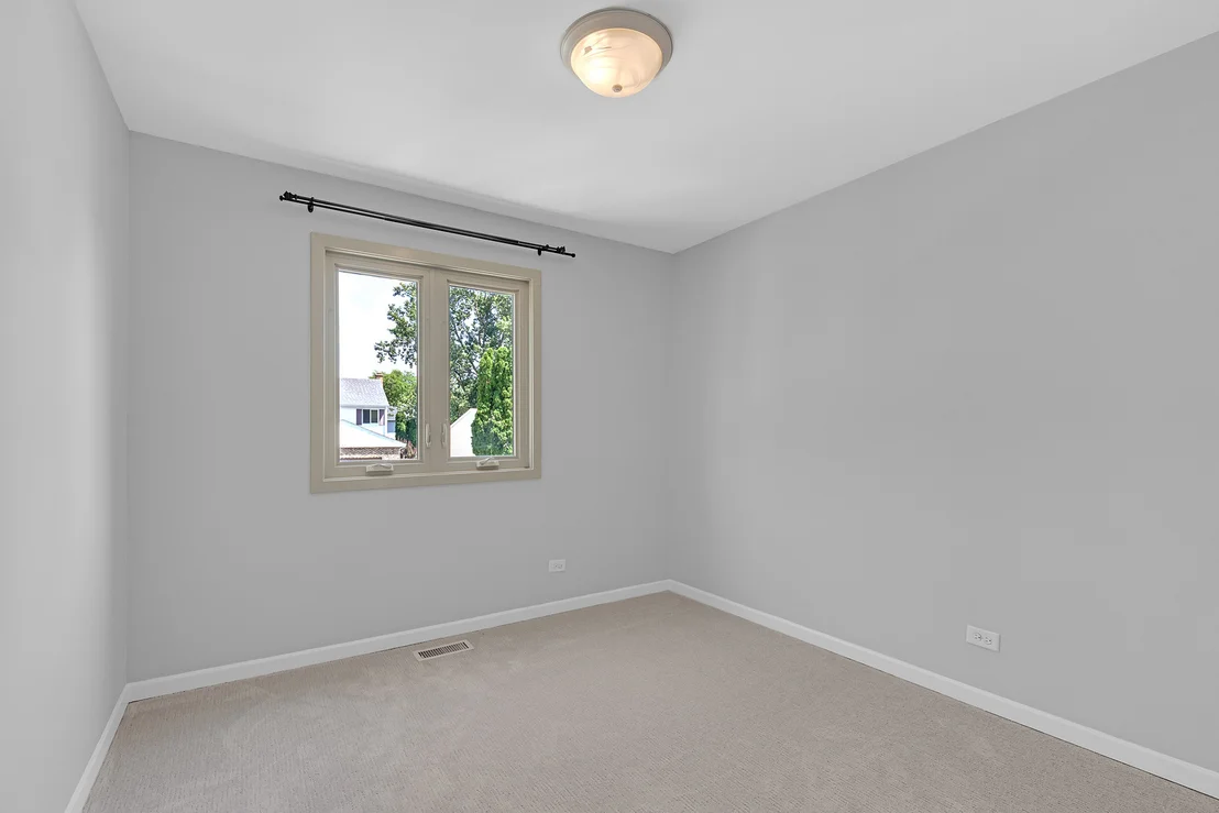 Photo of 112 LILAC Lane