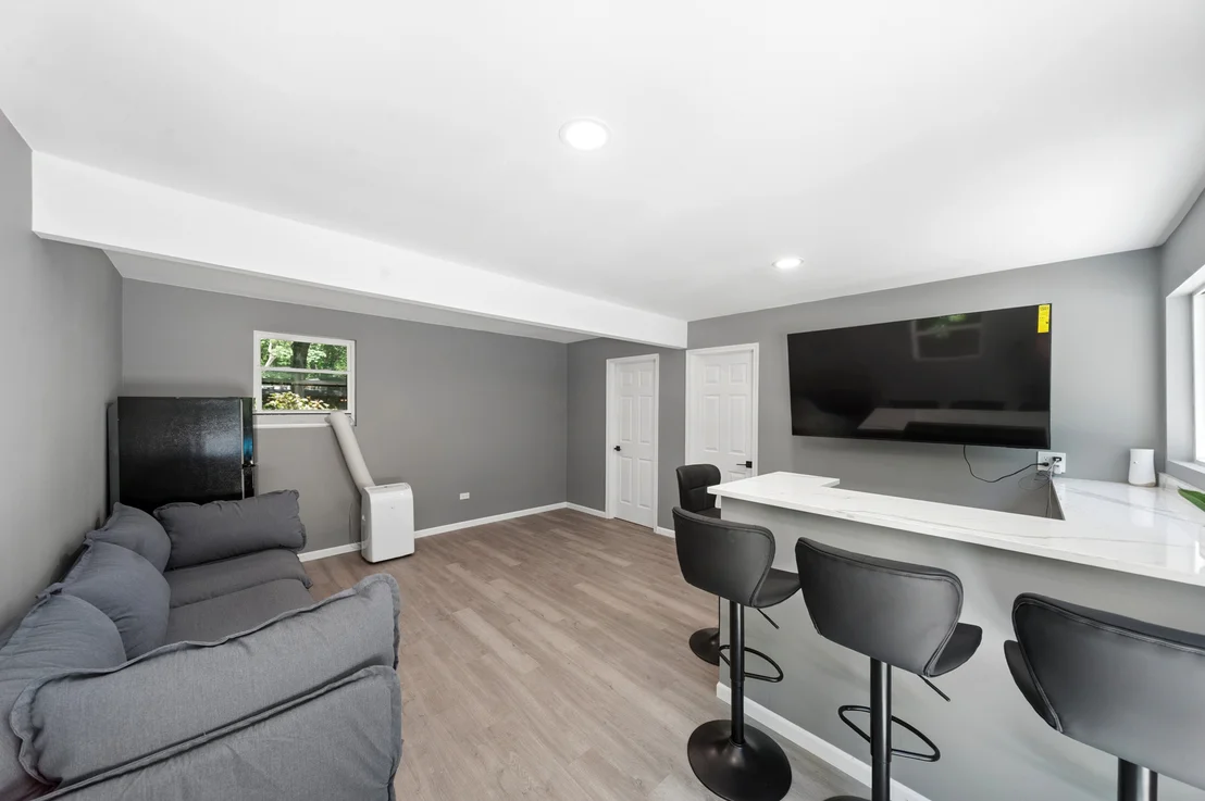 Photo of 3033 Blackthorn Road