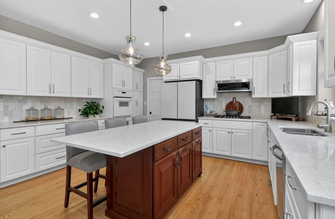 Photo of 1376 Chapman Drive