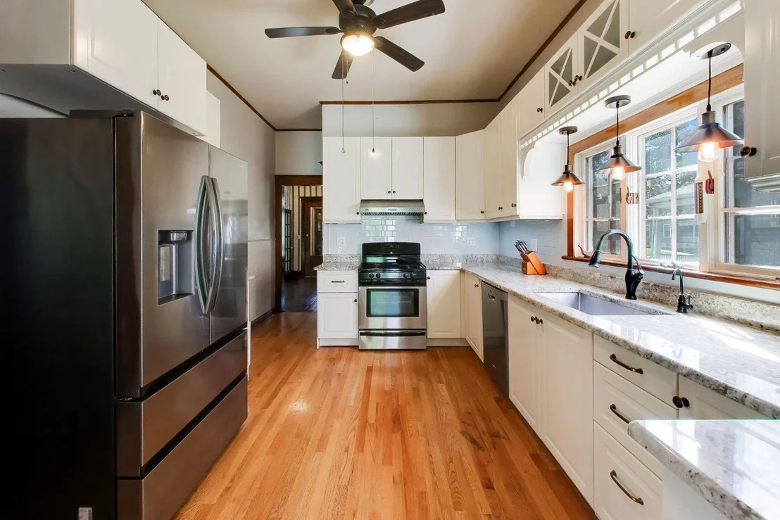 Photo of 582 PARK Street