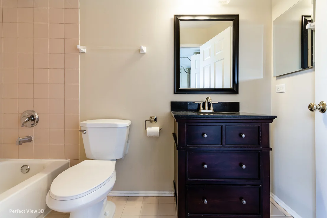 Photo of 768 Brompton Lane