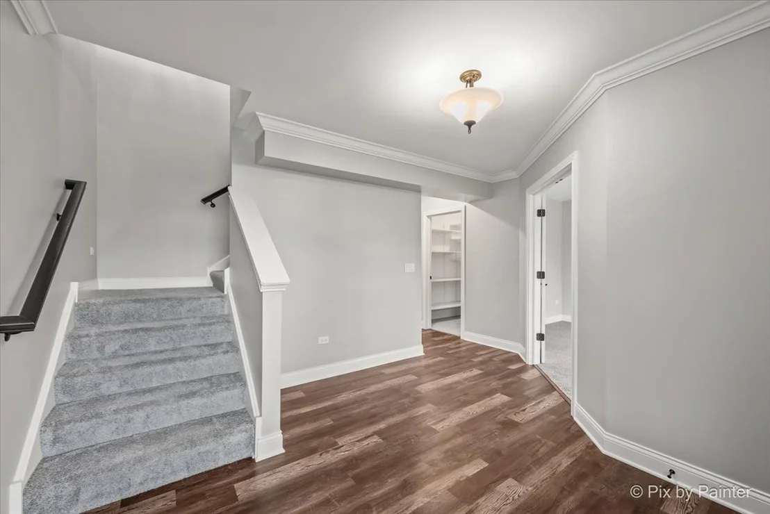 Photo of 735 Harper Avenue