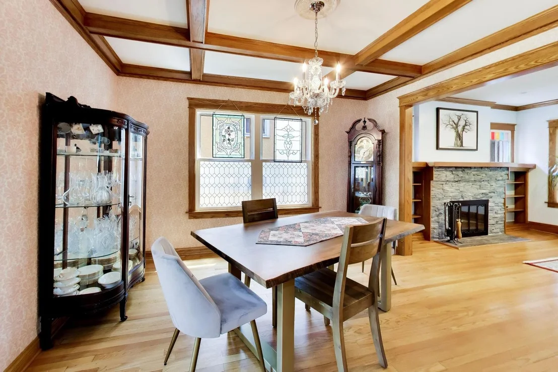 Photo of 1504 W Juneway Terrace