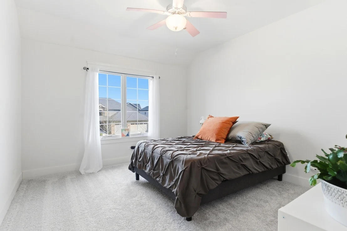 Photo of 1385 Overton Drive