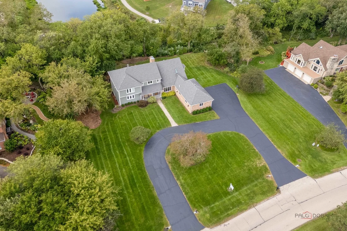 Photo of 21680 Cambridge Drive