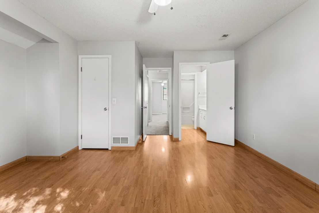 Photo of 726 Higgins Road