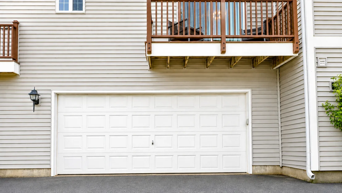 Photo of Unit B at 122 Enclave Circle