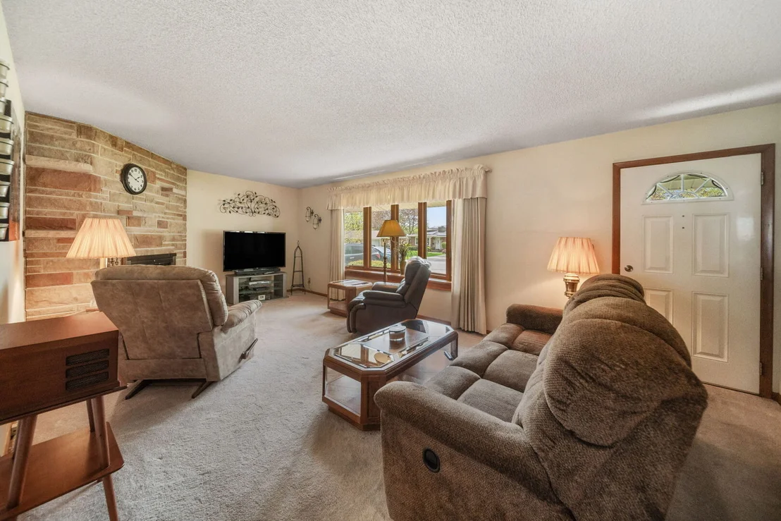 Photo of 1312 Royal Drive