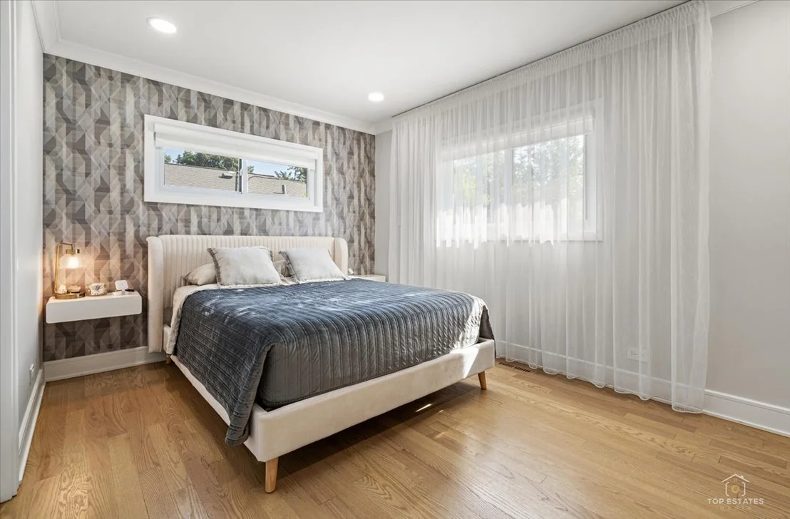 Photo of 875 Horne Terrace