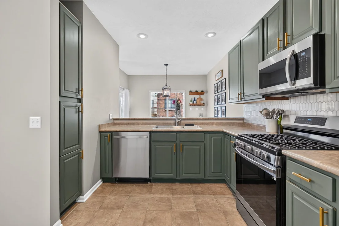 Photo of 2147 Derby Lane