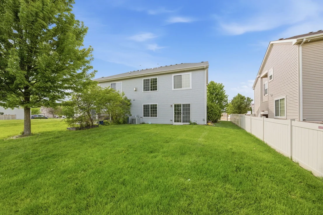 Photo of 922 Saddle Ridge Drive