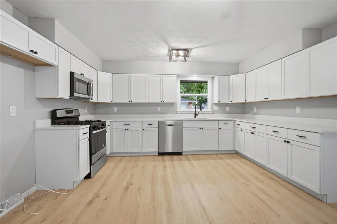 Photo of 404 Sunset Drive