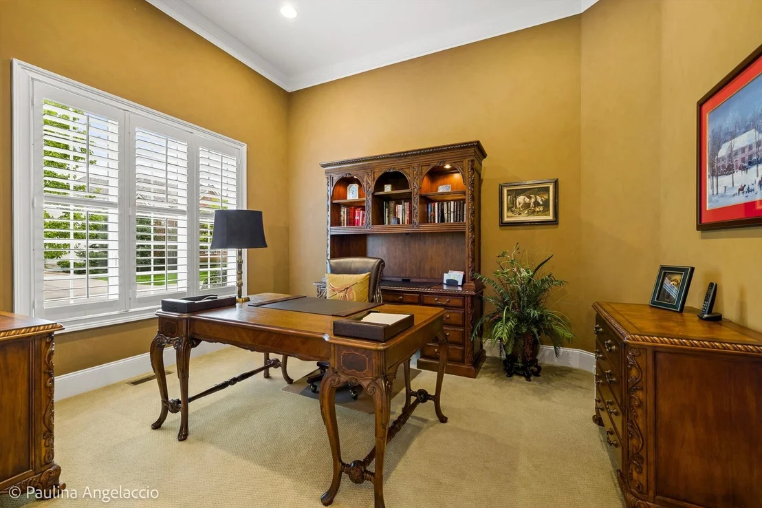 Photo of 1013 Ridgeview Drive