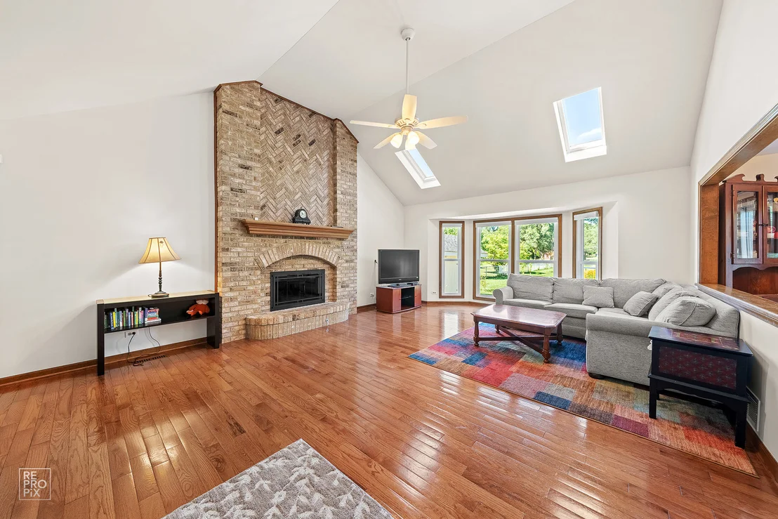 Photo of 6432 WESTERN Avenue