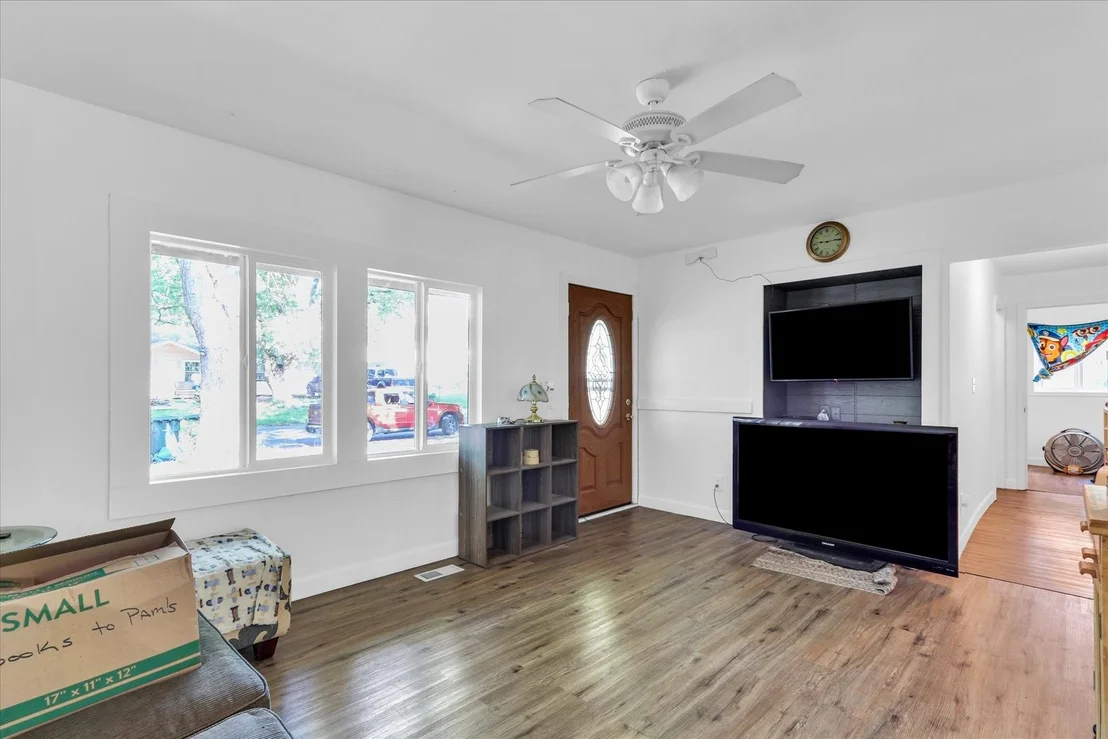 Photo of 104 Dodson Drive S