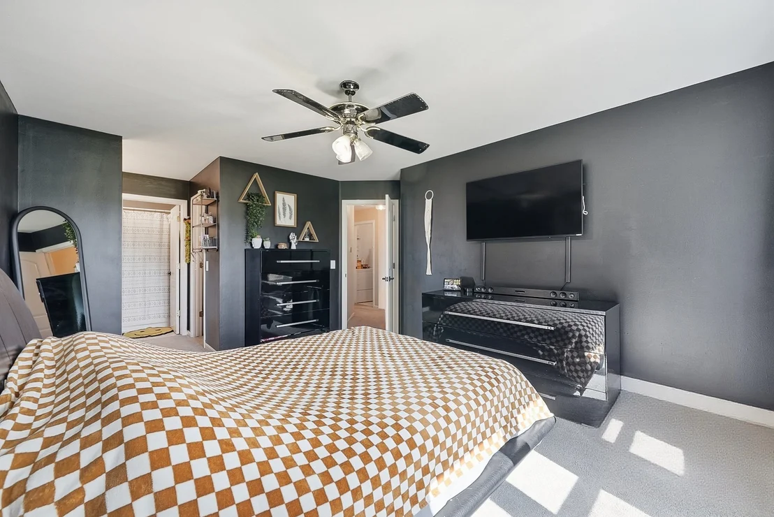 Photo of 489 Banyan Tree Lane