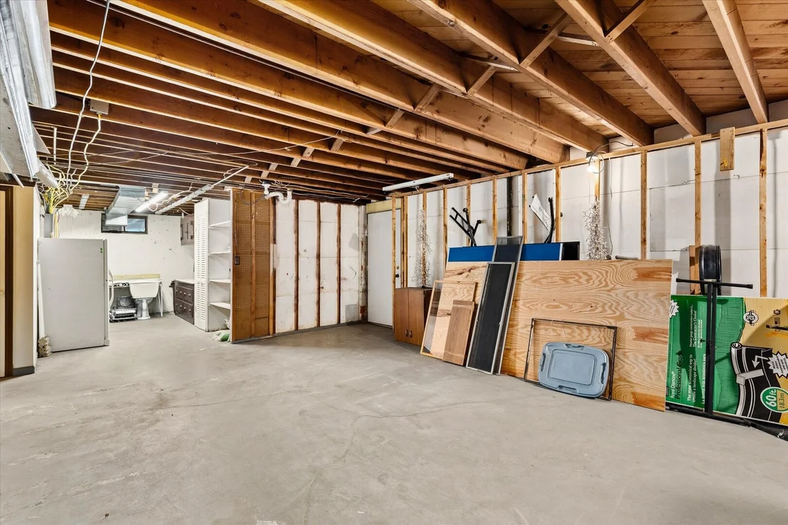 Photo of 1015 N Lowden Road