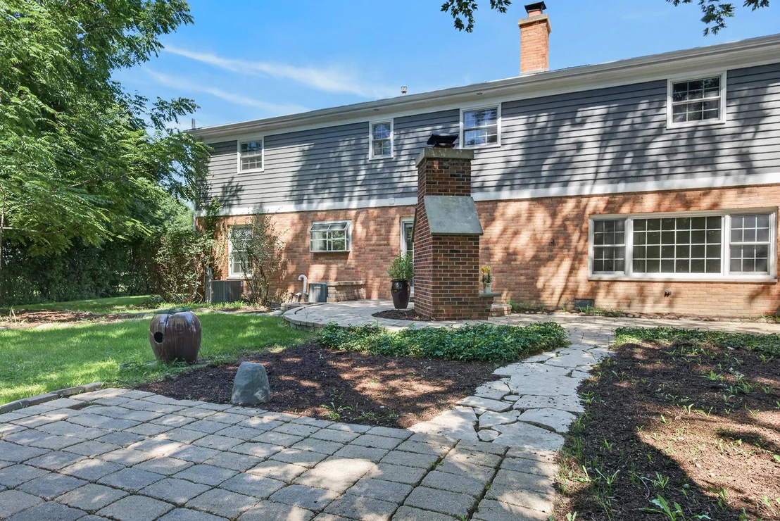 Photo of 2100 Stirling Road