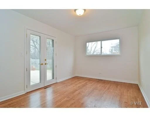 Photo of 1100 Manor Drive