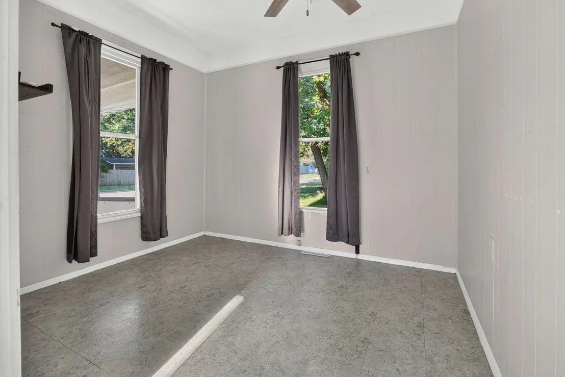 Photo of 306 E Locust Street