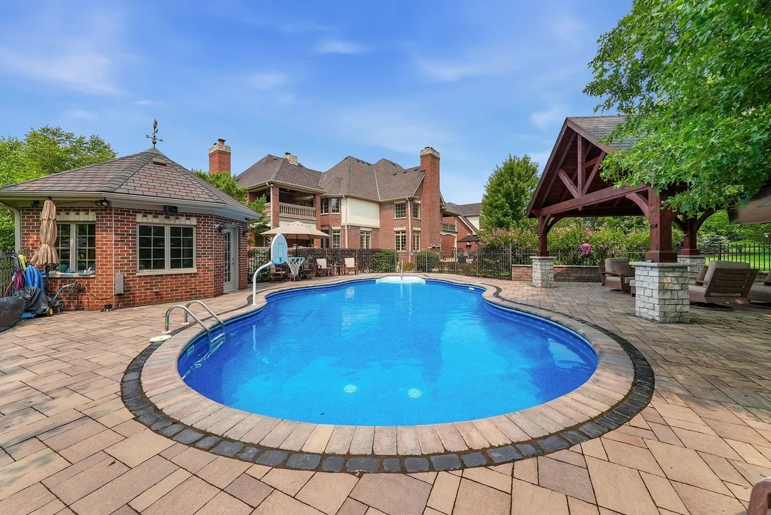Photo of 105 Forest Edge Drive