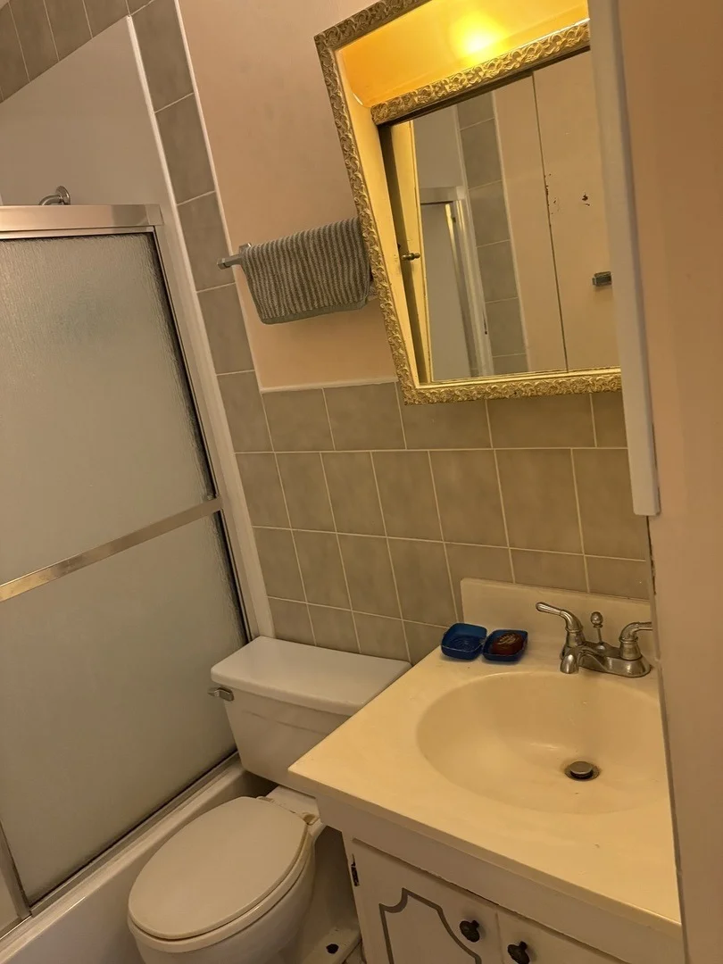 Photo of Unit 412A at 7211 WOLF Road